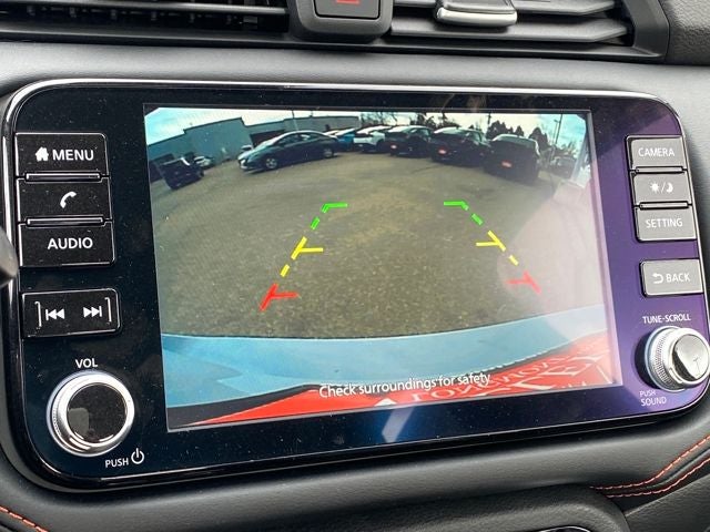 2025 Nissan Versa 1.6 SR