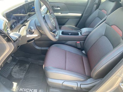 2026 Nissan Kicks SR