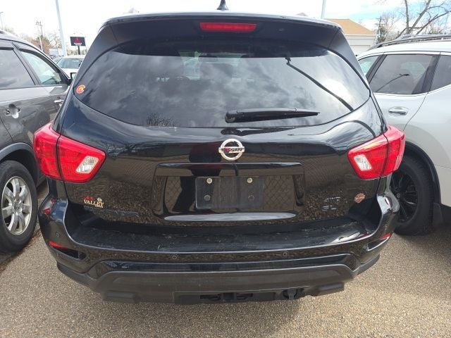 2020 Nissan Pathfinder SL