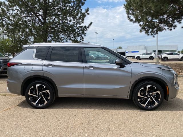 2024 Mitsubishi Outlander SEL