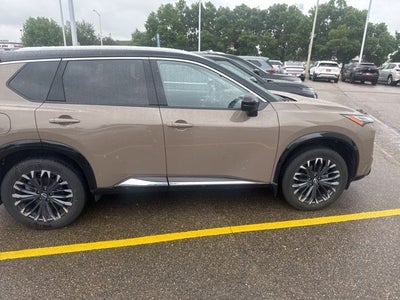 2024 Nissan Rogue Platinum