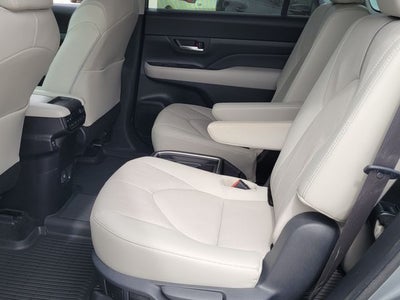 2025 Toyota Grand Highlander Platinum