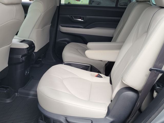 2025 Toyota Grand Highlander Platinum