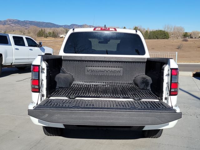 2024 Nissan Frontier SV