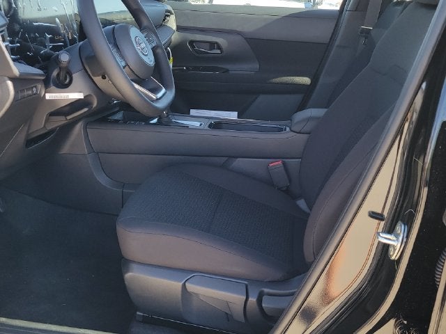 2027 Nissan Kicks S