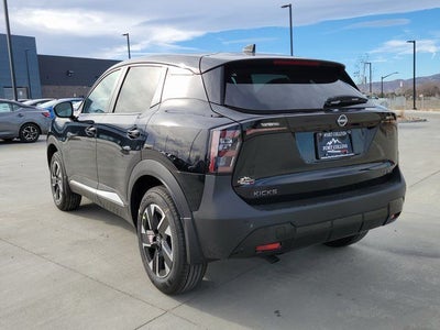 2025 Nissan Kicks SV