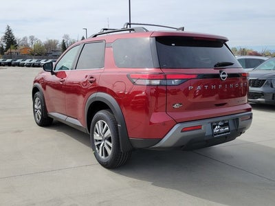 2026 Nissan Pathfinder SL