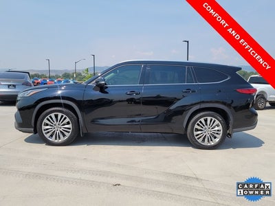 2022 Toyota Highlander Platinum