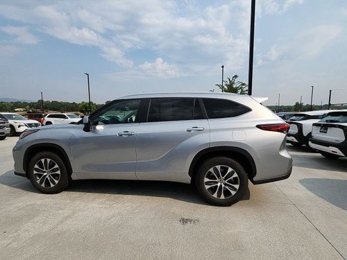 2023 Toyota Highlander Hybrid XLE
