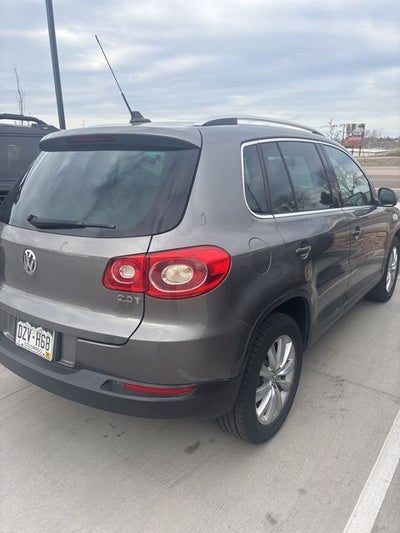 2011 Volkswagen Tiguan SE